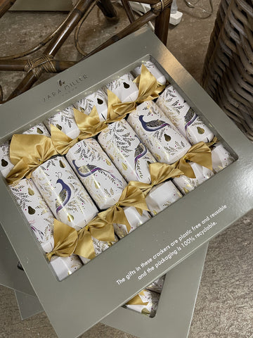 CHRISTMAS PENNY KENNEDY LUXURY CRACKERS 33CMS