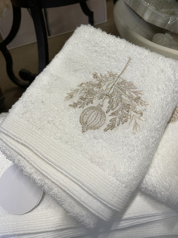 HAND TOWEL ENCHANTING 