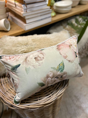 CUSHION WHITE PEONY VELVET 30X50 