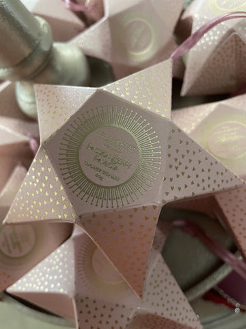 SHOWER STEAMER DECORATION 60G PASSION BERRY PAVLOVA