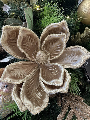 CLIP ON FABRIC MAGNOLIA TAN ROPE EDGE